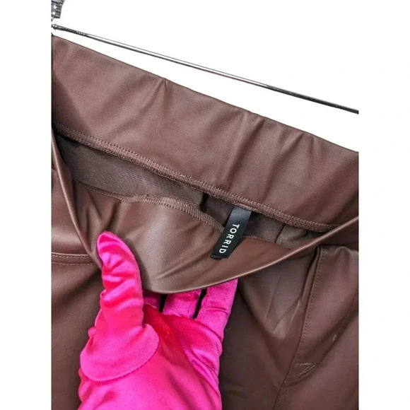 Torrid Full Length Signature Waist Faux Leather Slim Boot Legging Womens Size 2X - Picture 9 of 13